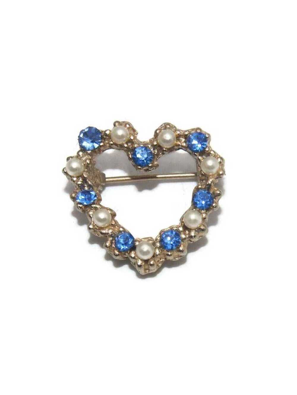 Vintage Gold Tone, Blue Rhinestones and Faux Pearls Heart Brooch.
